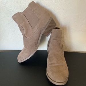 Arizona Jean Co Charlton Bootie Block Heel Size 7.5